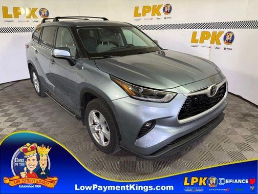 Moon Dust 2021 Toyota Highlander LE