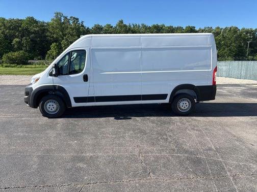 Bright White Clearcoat 2026 RAM ProMaster 2500 High Roof