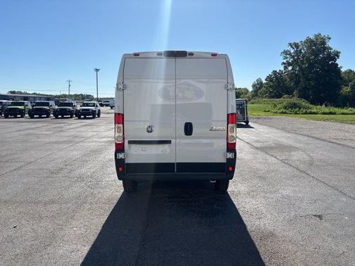Bright White Clearcoat 2026 RAM ProMaster 2500 High Roof