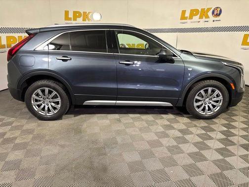 Shadow 2019 Cadillac XT4 Premium Luxury