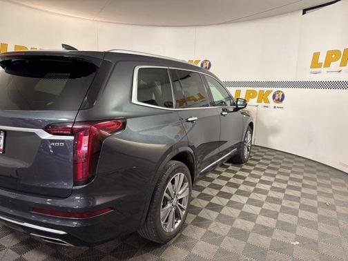 2022 Cadillac XT6 Premium Luxury AWD