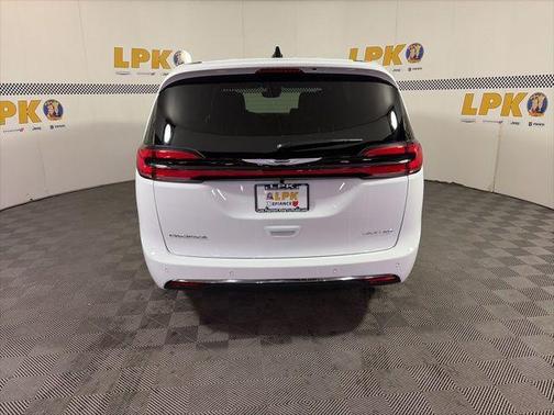 2026 Chrysler Pacifica Limited