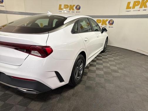 2021 Kia K5 LX