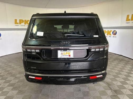 Gloss Black 2026 Jeep Grand Wagoneer Limited Reserve