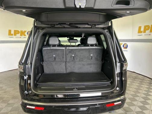 Gloss Black 2026 Jeep Grand Wagoneer Limited Reserve