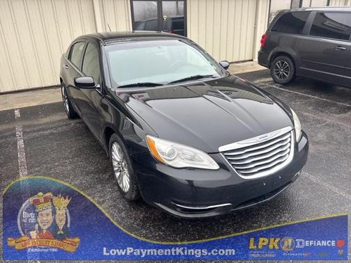 2013 Chrysler 200 LX