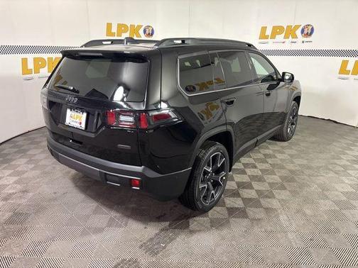 2026 Jeep Cherokee Overland