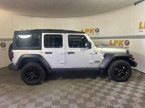 Silver Zynith Clearcoat 2022 Jeep Wrangler Unlimited Sport