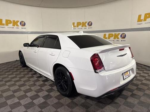 2017 Chrysler 300 S