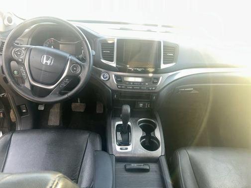 Crystal Black Pearl 2018 Honda Pilot EX-L