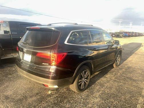 Crystal Black Pearl 2018 Honda Pilot EX-L