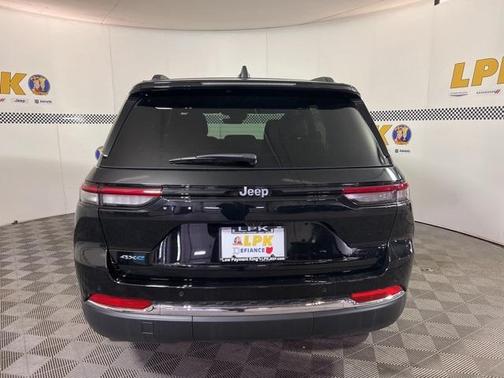 2025 Jeep Grand Cherokee 4xe Base