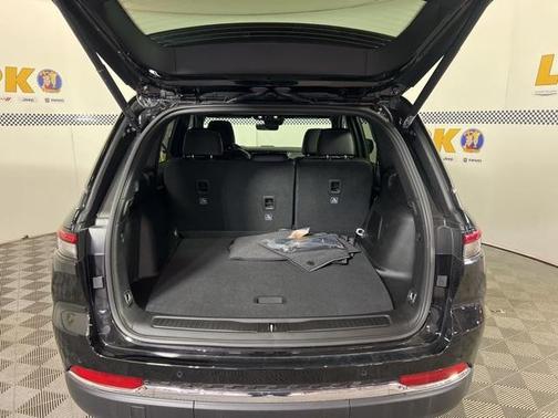 2025 Jeep Grand Cherokee 4xe Base