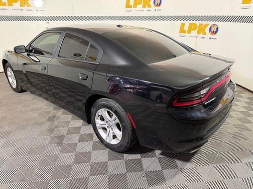 Pitch Black Clearcoat 2021 Dodge Charger SXT