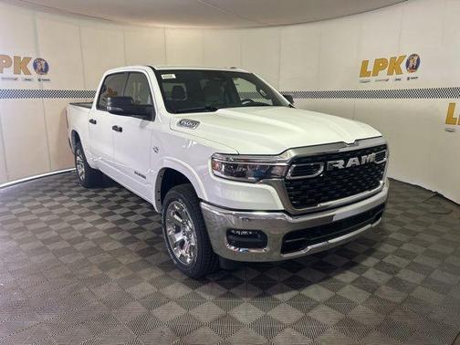 Bright White Clearcoat 2026 RAM 1500 Big Horn/Lone Star