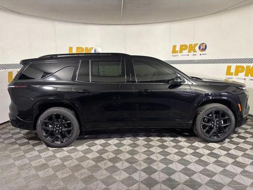 Black Metallic 2024 Chevrolet Traverse RS