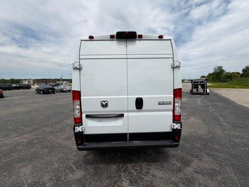 Bright White Clearcoat 2026 RAM ProMaster 2500 High Roof