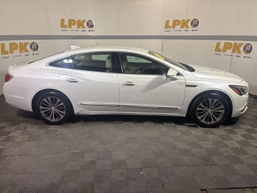 2017 Buick LaCrosse Essence