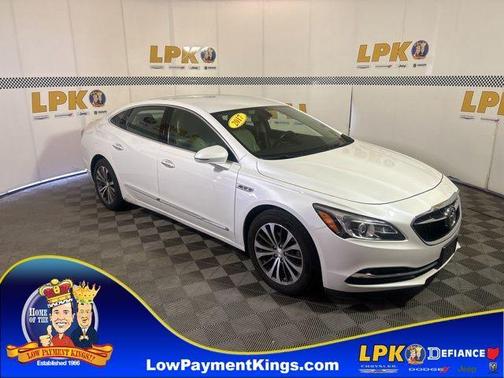 White Frost 2017 Buick LaCrosse Essence