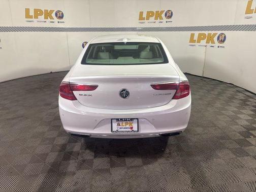 2017 Buick LaCrosse Essence