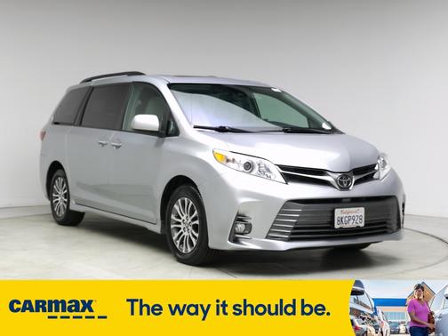 2020 Toyota Sienna XLE Premium