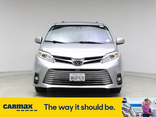 2020 Toyota Sienna XLE Premium