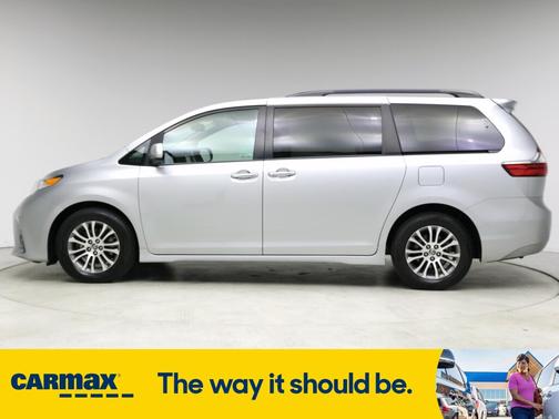 2020 Toyota Sienna XLE Premium