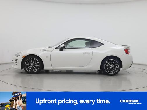 White 2017 Toyota 86