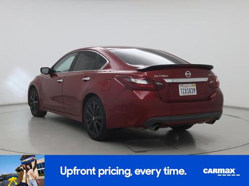 Red 2017 Nissan Altima SR