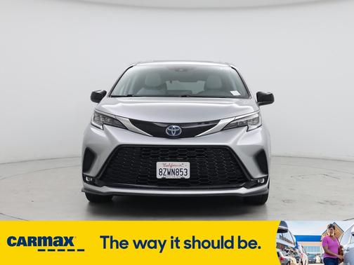 2021 Toyota Sienna XSE