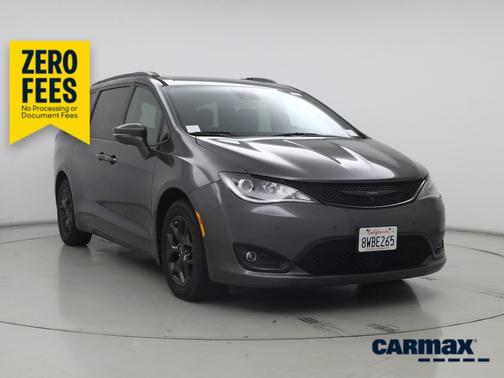 Gray 2020 Chrysler Pacifica Limited