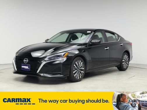 2023 Nissan Altima SV