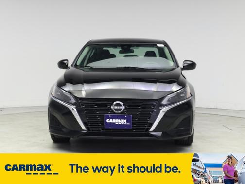 2023 Nissan Altima SV