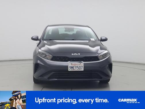 Gray 2024 Kia Forte LXS