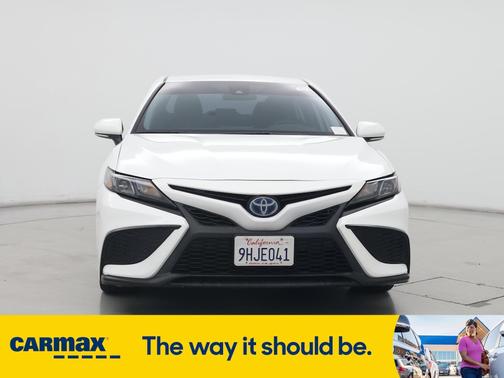 2023 Toyota Camry Hybrid SE