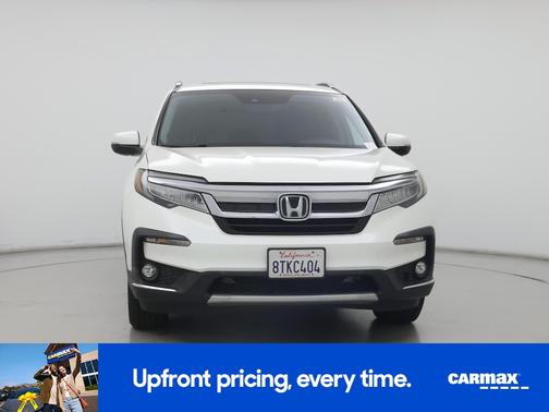White 2019 Honda Pilot Touring