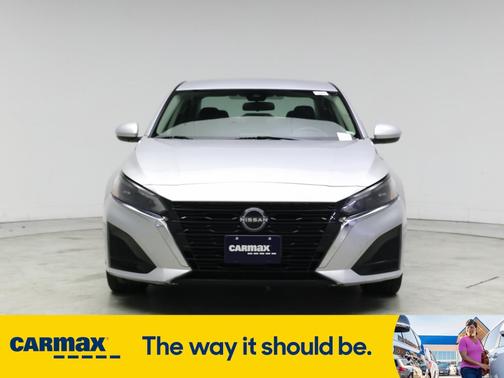 2023 Nissan Altima SV