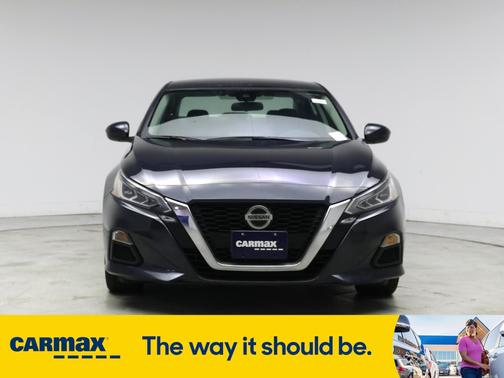 2022 Nissan Altima SV
