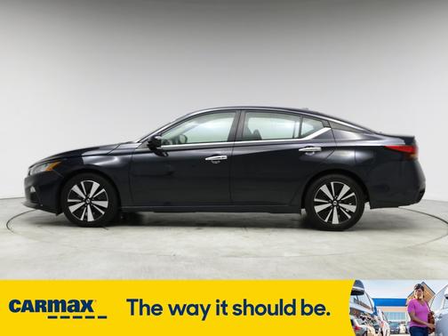 2022 Nissan Altima SV