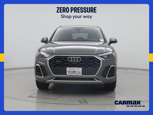 Green 2023 Audi Q5 S-Line Premium