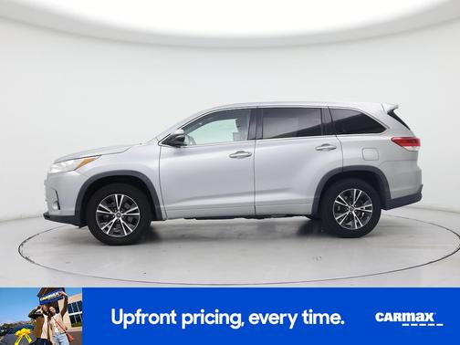 Gray 2017 Toyota Highlander LE