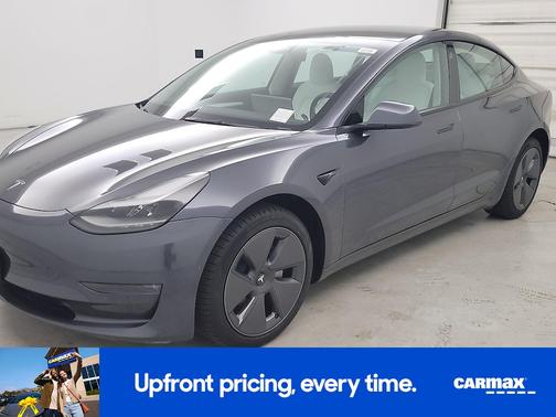 Gray 2022 Tesla Model 3 Long Range