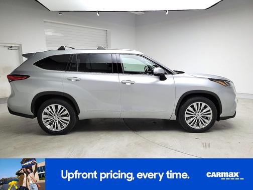 2023 Toyota Highlander Platinum