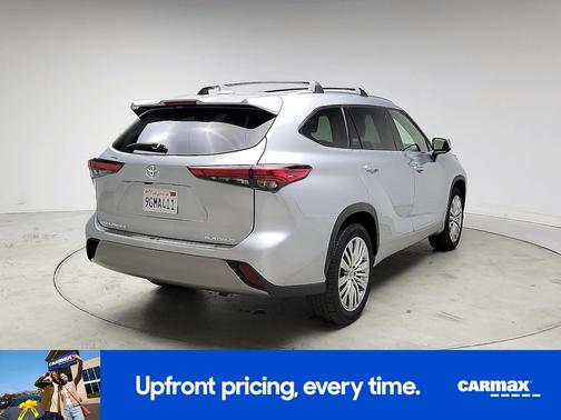 2023 Toyota Highlander Platinum