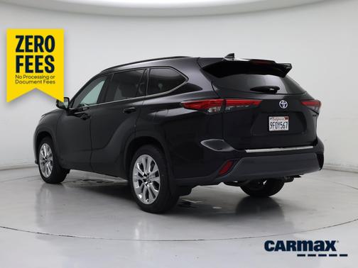 Black 2023 Toyota Highlander Hybrid Limited