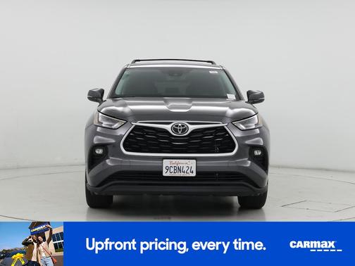 2022 Toyota Highlander LE