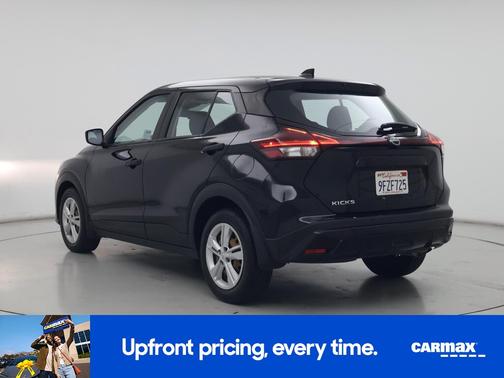 Black 2023 Nissan Kicks S