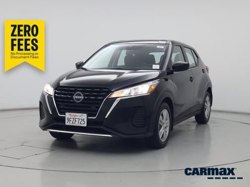 Black 2023 Nissan Kicks S