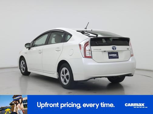 White 2015 Toyota Prius Two
