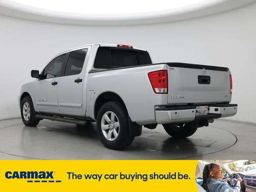 2014 Nissan Titan SV